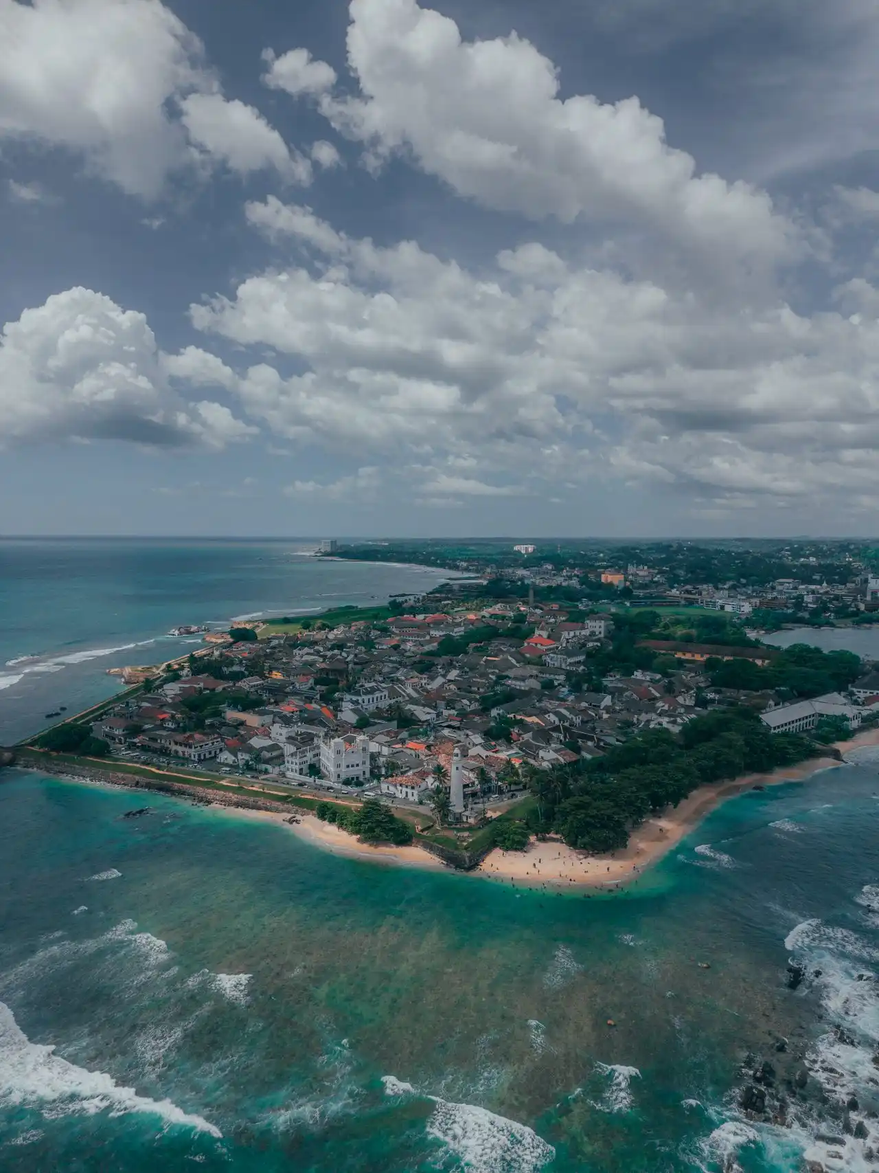 Colonial streets and Dutch architecture in Galle Fort
