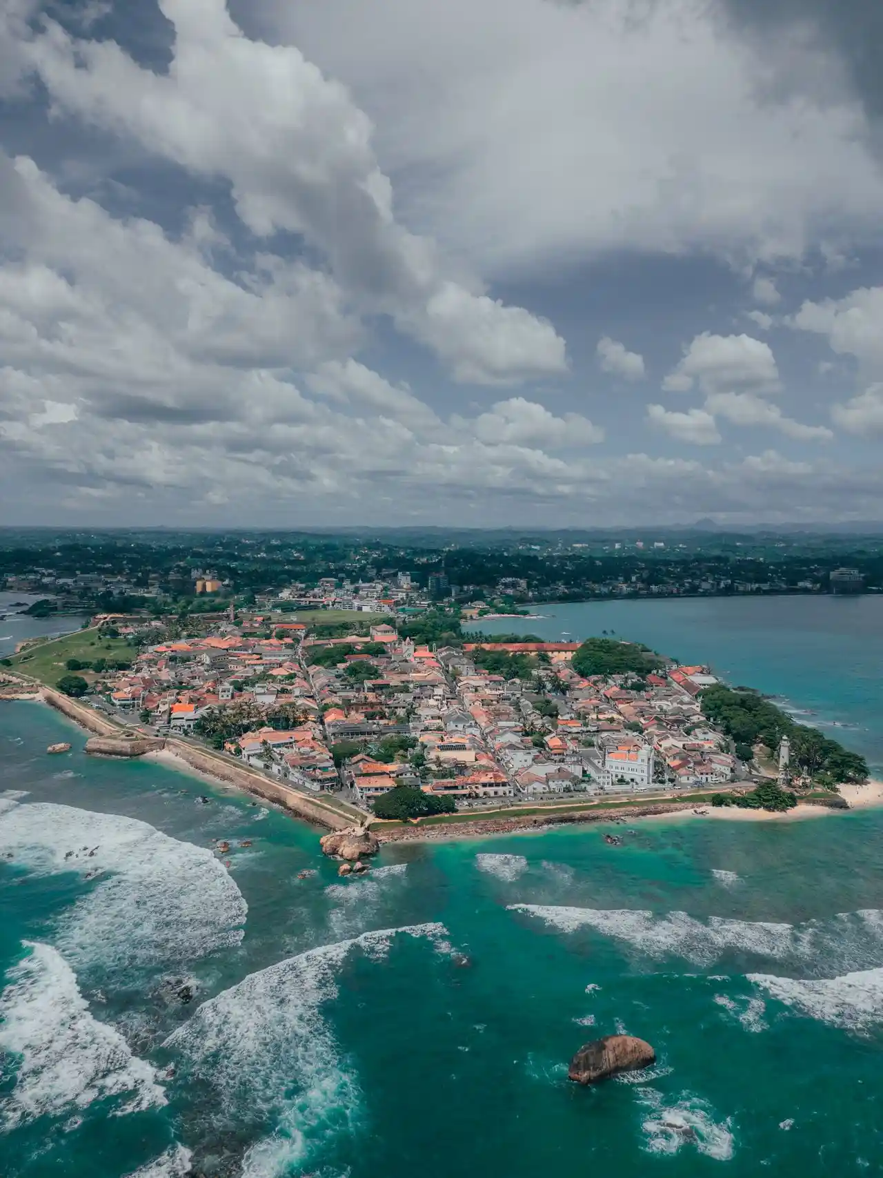 Galle Lighthouse inside Galle Fort